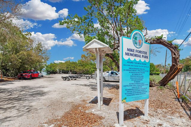 N 71 Bay Harbor Drive, Key Largo, FL 33037