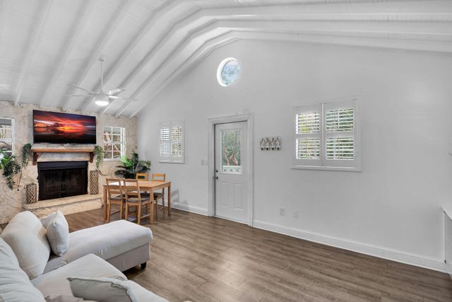 N 71 Bay Harbor Drive, Key Largo, FL 33037