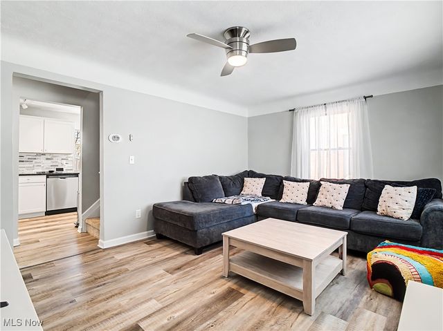 3015 Parklane Drive, Parma, OH 44134