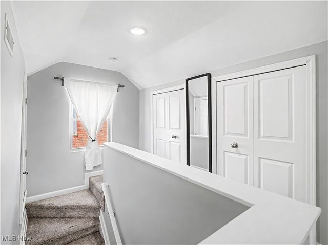 3015 Parklane Drive, Parma, OH 44134