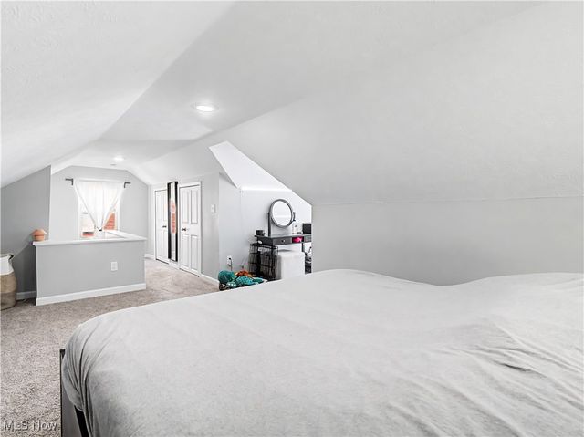 3015 Parklane Drive, Parma, OH 44134