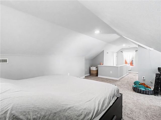 3015 Parklane Drive, Parma, OH 44134