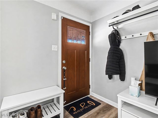 3015 Parklane Drive, Parma, OH 44134