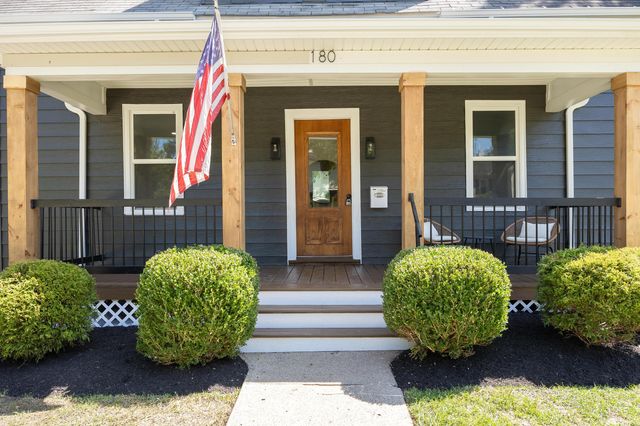 180 N Liberty Street, Delaware, OH 43015