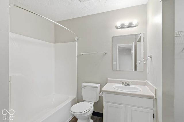 5220 Mesa Verde Drive, Indianapolis, IN 46237