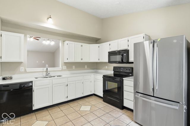 5220 Mesa Verde Drive, Indianapolis, IN 46237