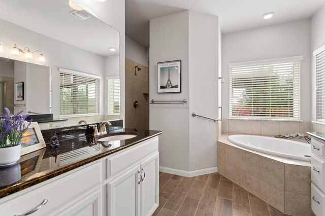 331 Limestone CRK, New Braunfels, TX 78130