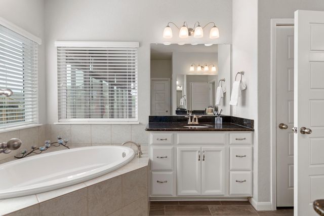 331 Limestone CRK, New Braunfels, TX 78130