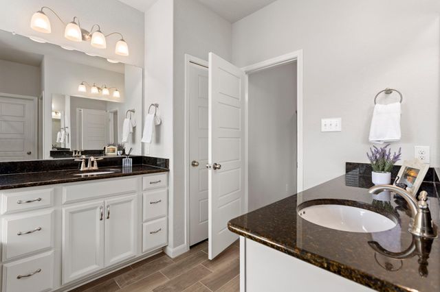 331 Limestone CRK, New Braunfels, TX 78130