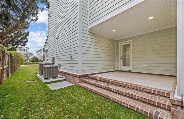 112 62nd ST A, Virginia Beach, VA 23451