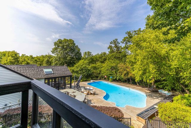 112 Ravine Lane, North Barrington, IL 60010