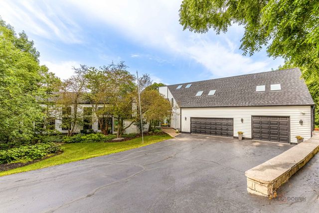 112 Ravine Lane, North Barrington, IL 60010