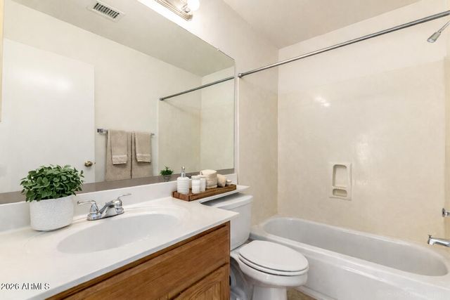 851 W PALO VERDE Street, Gilbert, AZ 85233