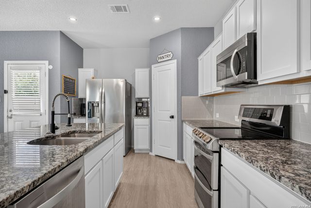 10331 Barbeque Bay, Converse, TX 78109