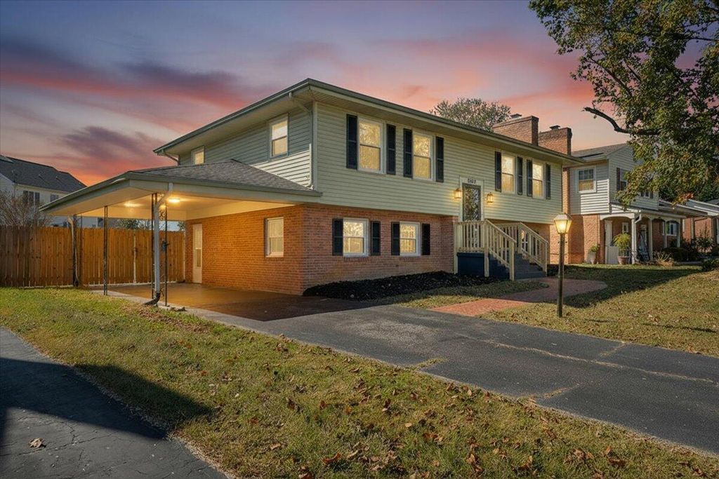 2844 Tully DR, Roanoke, VA 24019