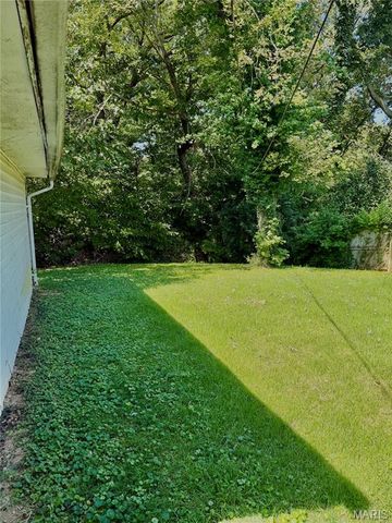 511 Judith Ann Place, Fairview Heights, IL 62208