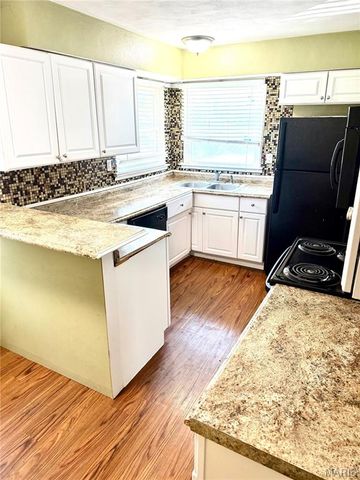 511 Judith Ann Place, Fairview Heights, IL 62208