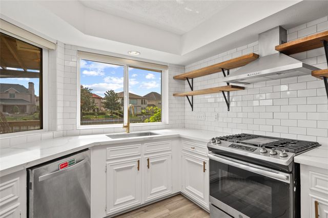 1026 Oyster Bay Drive, Sugar Land, TX 77478