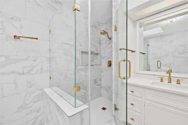 1026 Oyster Bay Drive, Sugar Land, TX 77478