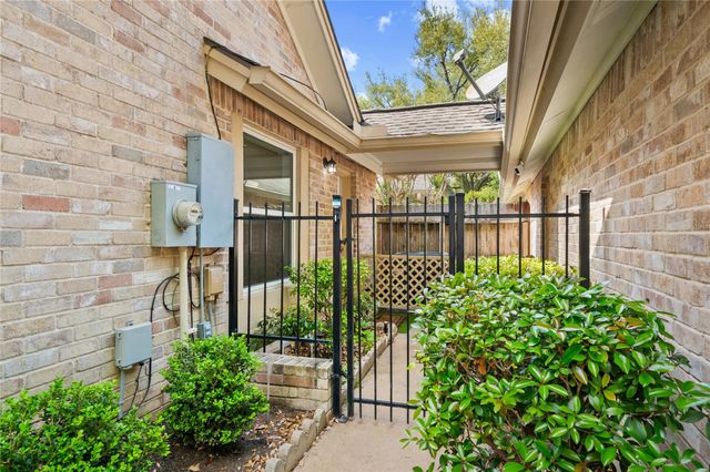 1026 Oyster Bay Drive, Sugar Land, TX 77478