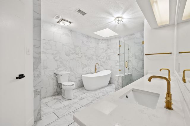 1026 Oyster Bay Drive, Sugar Land, TX 77478