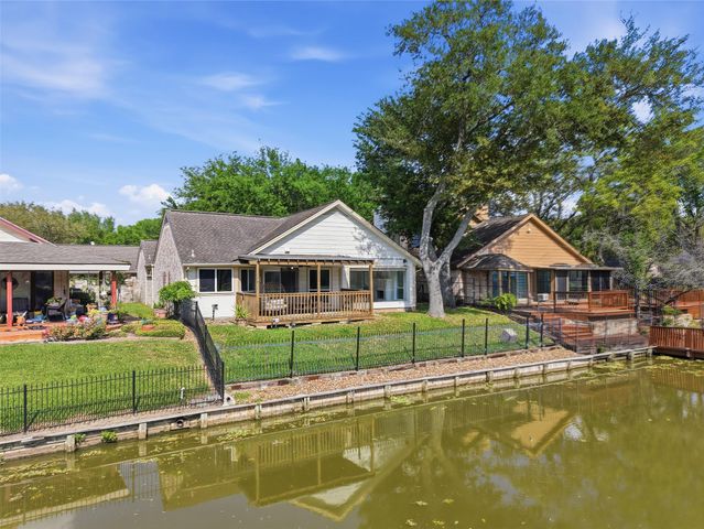 1026 Oyster Bay Drive, Sugar Land, TX 77478