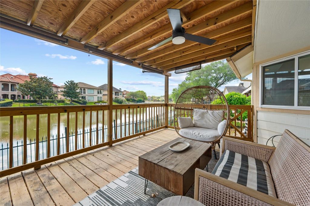 1026 Oyster Bay Drive, Sugar Land, TX 77478