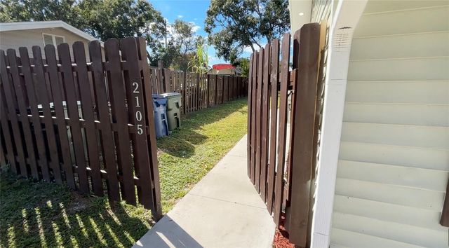 2105 N ALLENDALE AVENUE A, Sarasota, FL 34234