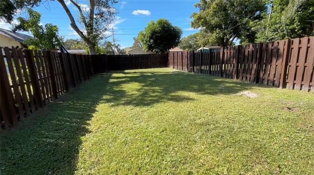 2105 N ALLENDALE AVENUE A, Sarasota, FL 34234