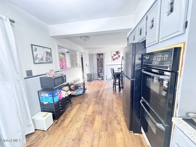 6 Alflo Circle, Schenectady, NY 12302