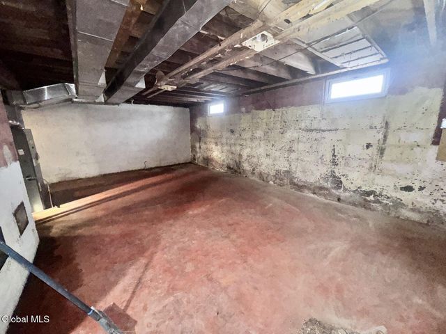 6 Alflo Circle, Schenectady, NY 12302