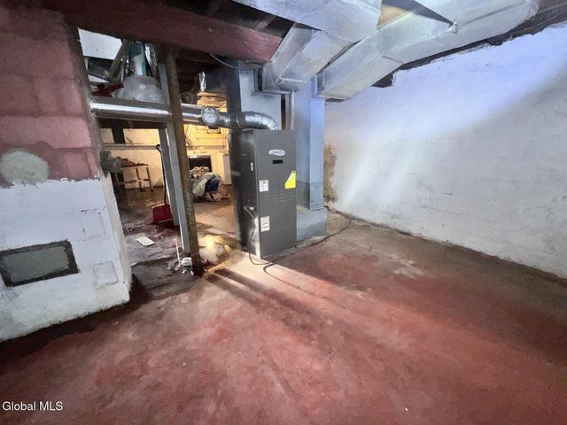 6 Alflo Circle, Schenectady, NY 12302