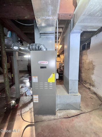 6 Alflo Circle, Schenectady, NY 12302