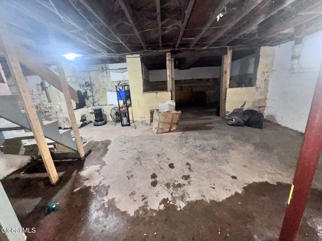 6 Alflo Circle, Schenectady, NY 12302