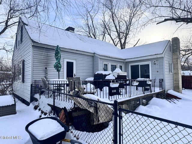 6 Alflo Circle, Schenectady, NY 12302