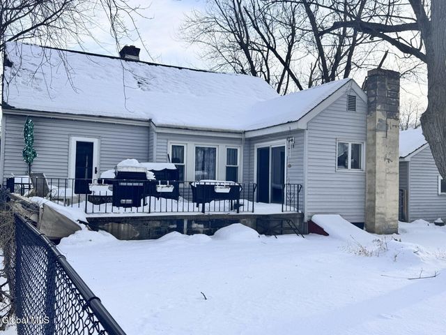 6 Alflo Circle, Schenectady, NY 12302