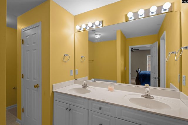 175 Rosecliff Circle, Hopkins, SC 29061