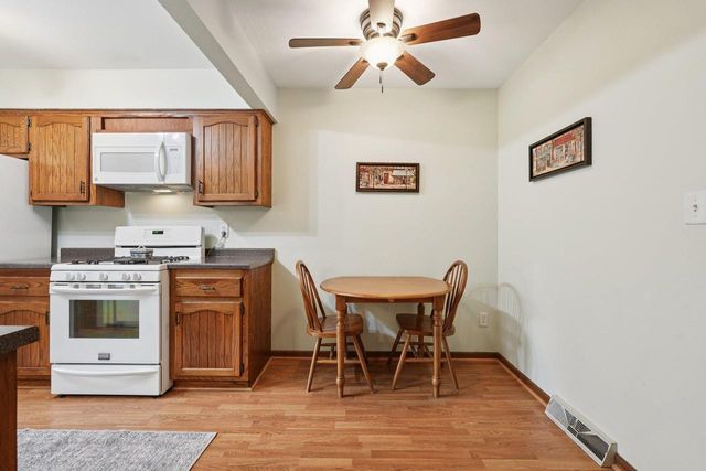 7533 W Tuckaway Creek DRIVE, Franklin, WI 53132