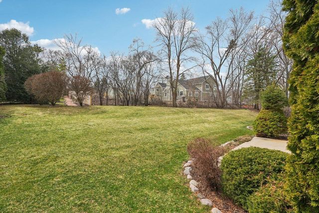 7533 W Tuckaway Creek DRIVE, Franklin, WI 53132