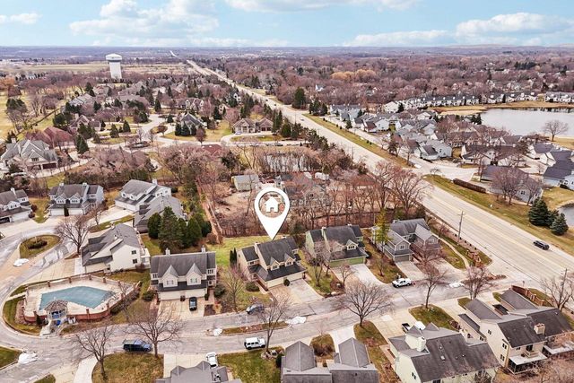 7533 W Tuckaway Creek DRIVE, Franklin, WI 53132