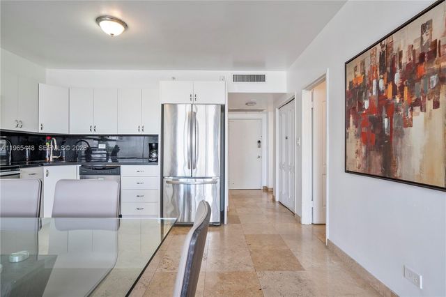 5601 Collins Ave 423, Miami Beach, FL 33140