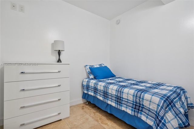 5601 Collins Ave 423, Miami Beach, FL 33140