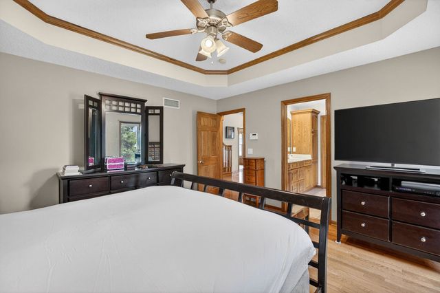 2403 E 58th Court, Davenport, IA 52807