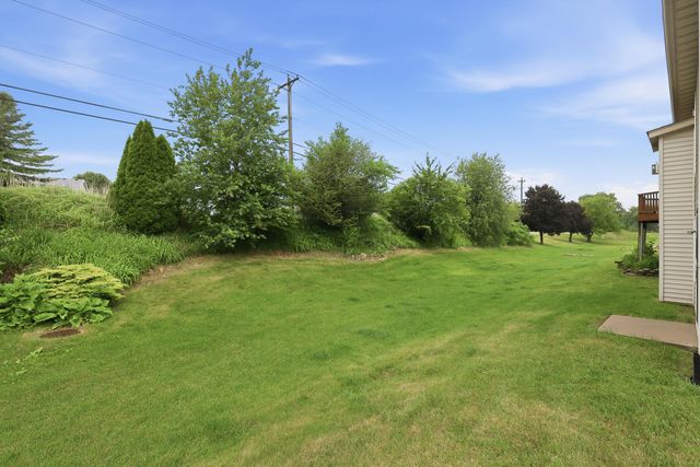 2403 E 58th Court, Davenport, IA 52807