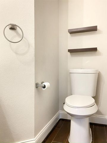 54 Alderon Woods Place, The Woodlands, TX 77382