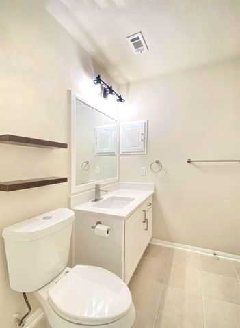 54 Alderon Woods Place, The Woodlands, TX 77382