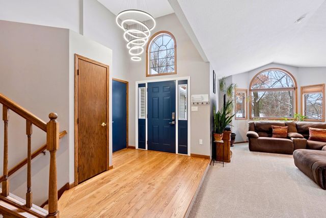 39 154th Avenue NE, Ham Lake, MN 55304