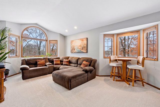 39 154th Avenue NE, Ham Lake, MN 55304