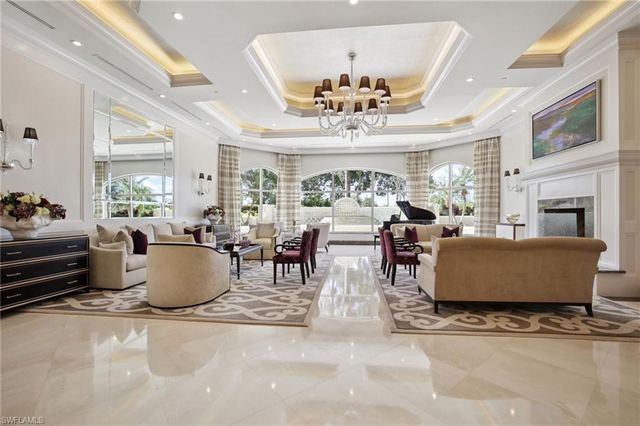 7575 Pelican Bay BLVD 201, Naples, FL 34108