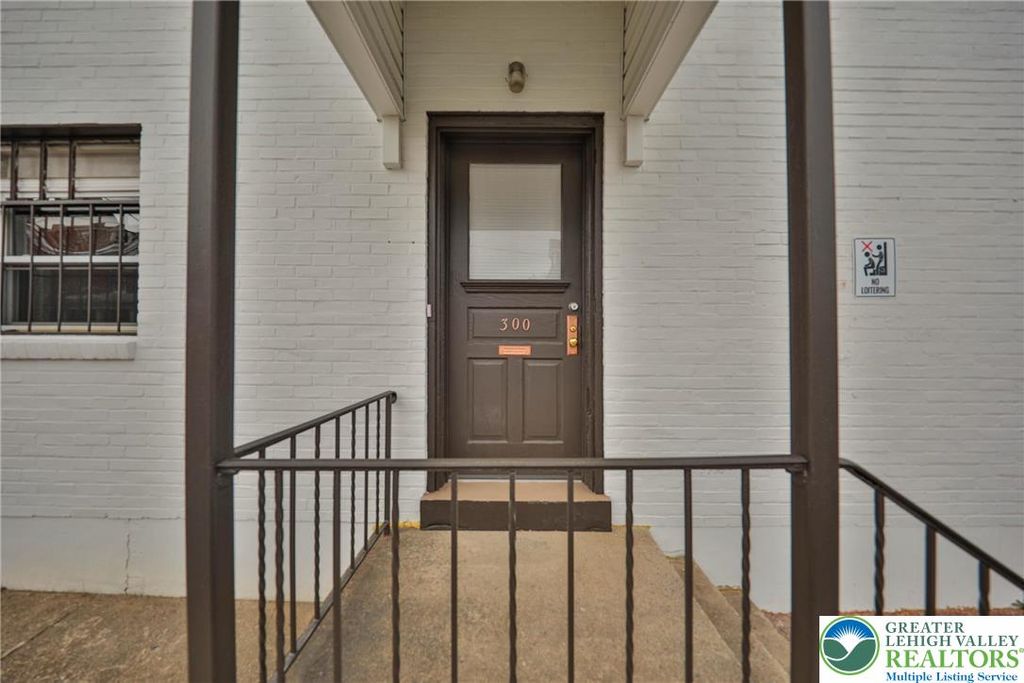 300 Locust Street, Bethlehem City, PA 18018